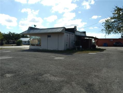 400 S San Patricio Street Sinton TX 78387