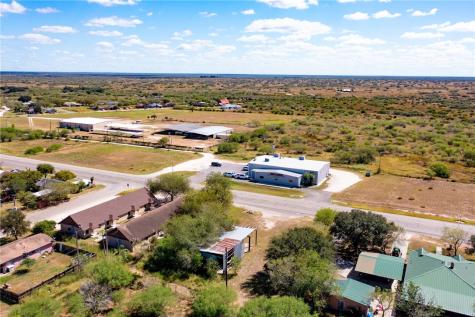 1105 S Highway 16 Hebbronville TX 78361