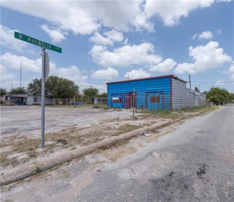 623 N Front Street Mathis TX 78368