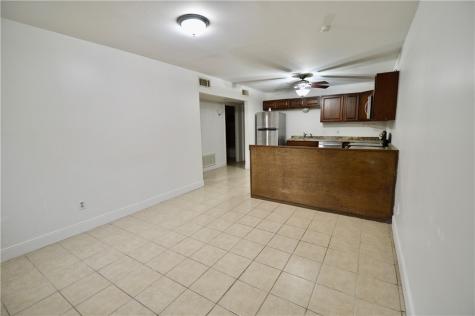 1004 Austin Street Portland TX 78374