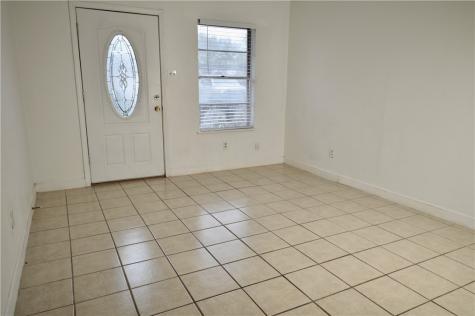 1004 Austin Street Portland TX 78374