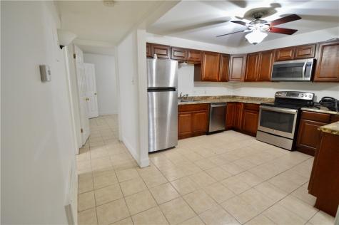 1004 Austin Street Portland TX 78374