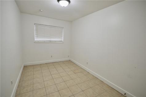1004 Austin Street Portland TX 78374