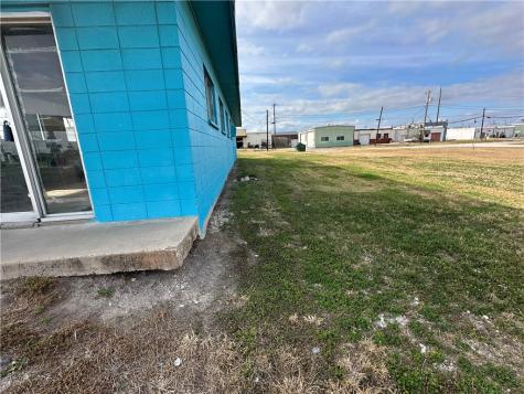 101 Mcintyre Avenue Taft TX 78390