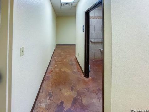 1824 S Washington Street Beeville TX 78102