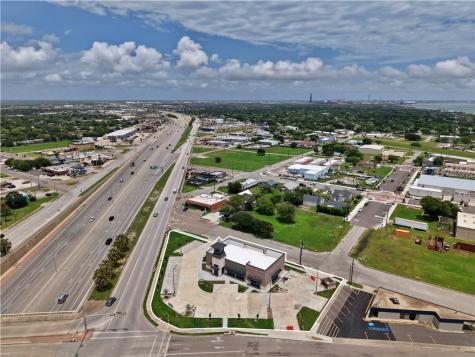 620 Moore Avenue Portland TX 78374