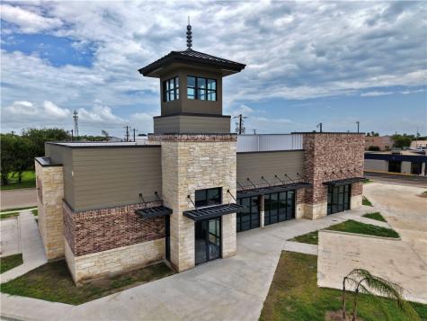 620 Moore Avenue Portland TX 78374