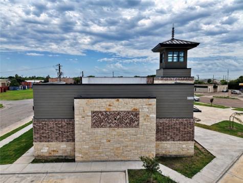 620 Moore Avenue Portland TX 78374