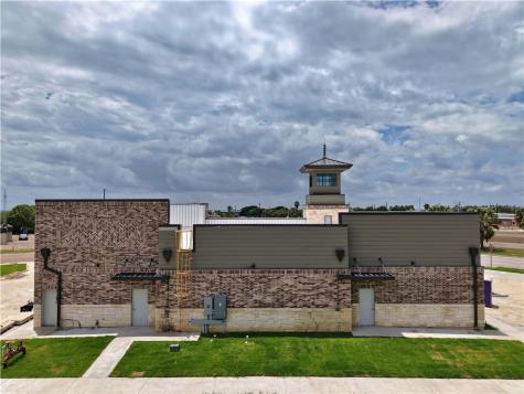 620 Moore Avenue Portland TX 78374