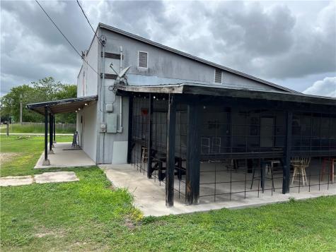 501 Danforth Street Woodsboro TX 78393