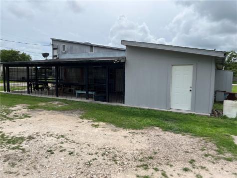 501 Danforth Street Woodsboro TX 78393