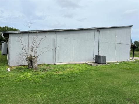 501 Danforth Street Woodsboro TX 78393