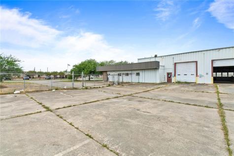 3806 E Rio Grande Street Victoria TX 77901