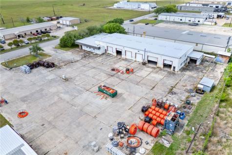 3806 E Rio Grande Street Victoria TX 77901