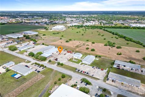 3806 E Rio Grande Street Victoria TX 77901
