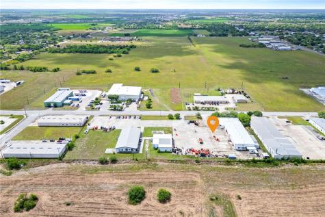 3806 E Rio Grande Street Victoria TX 77901