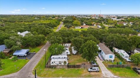 532 N Kossuth Street Rockport TX 78382