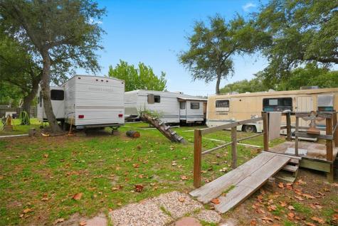 532 N Kossuth Street Rockport TX 78382