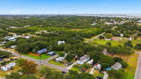 532 N Kossuth Street Rockport TX 78382