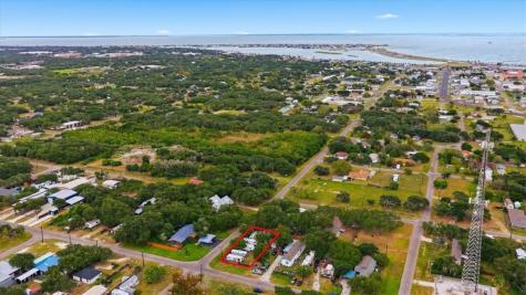 532 N Kossuth Street Rockport TX 78382