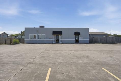 1615 Voss Avenue Odem TX 78370