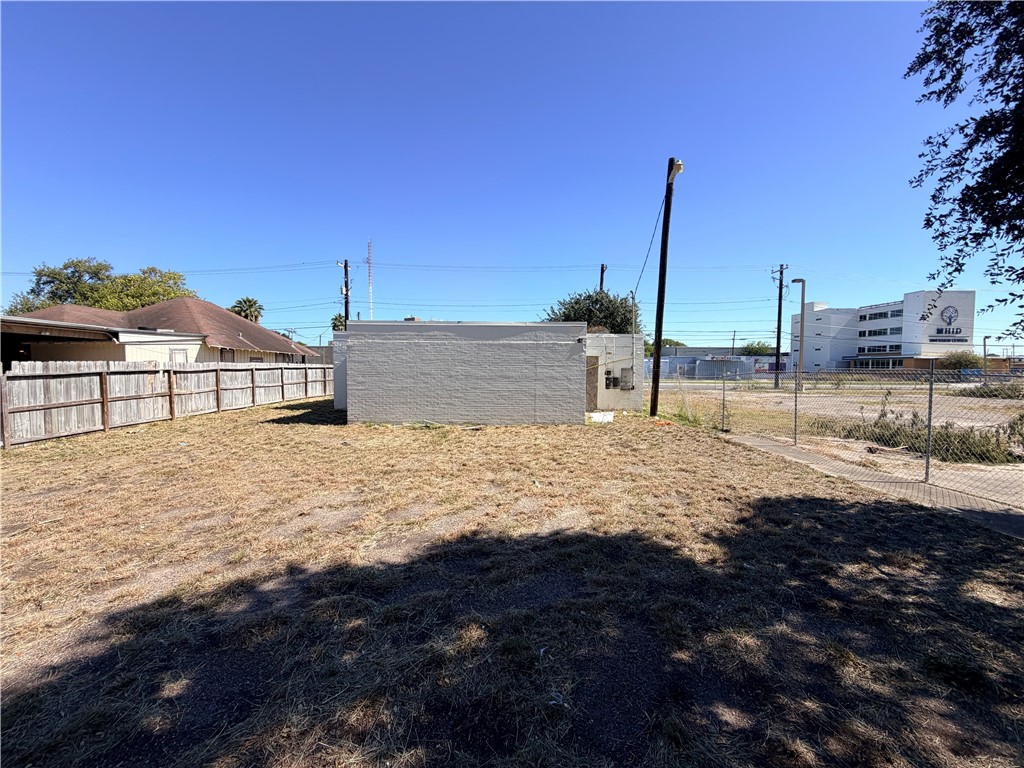 1609 S Brownlee Boulevard Corpus Christi TX 78404