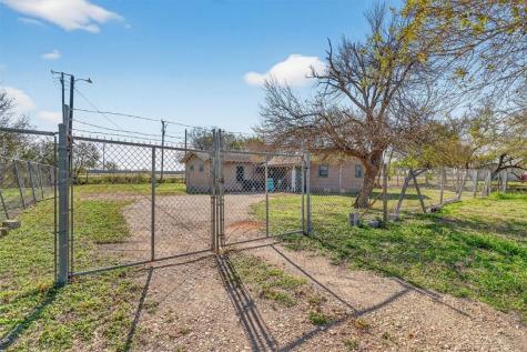 110 S Us Highway 77 Robstown TX 78380