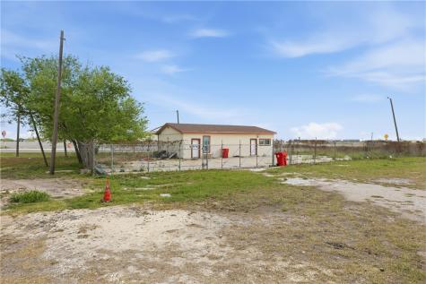 110 S Us Highway 77 Robstown TX 78380