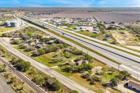 110 S Us Highway 77 Robstown TX 78380
