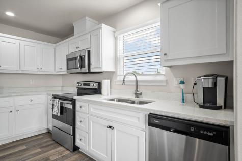 141 W Roberts Avenue Port Aransas TX 78373