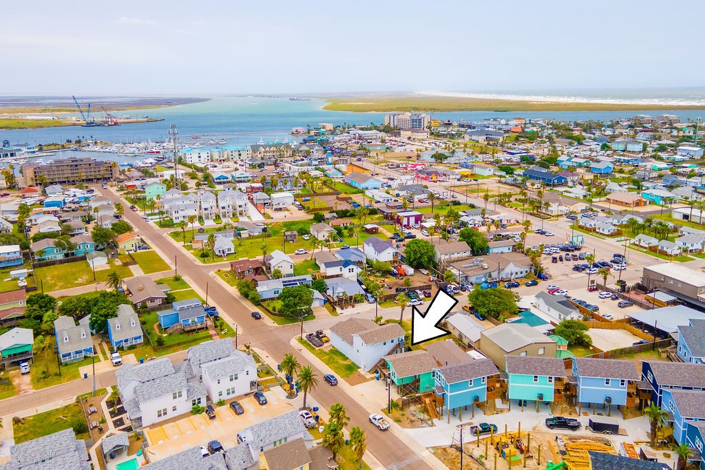 141 W Roberts Avenue Port Aransas TX 78373