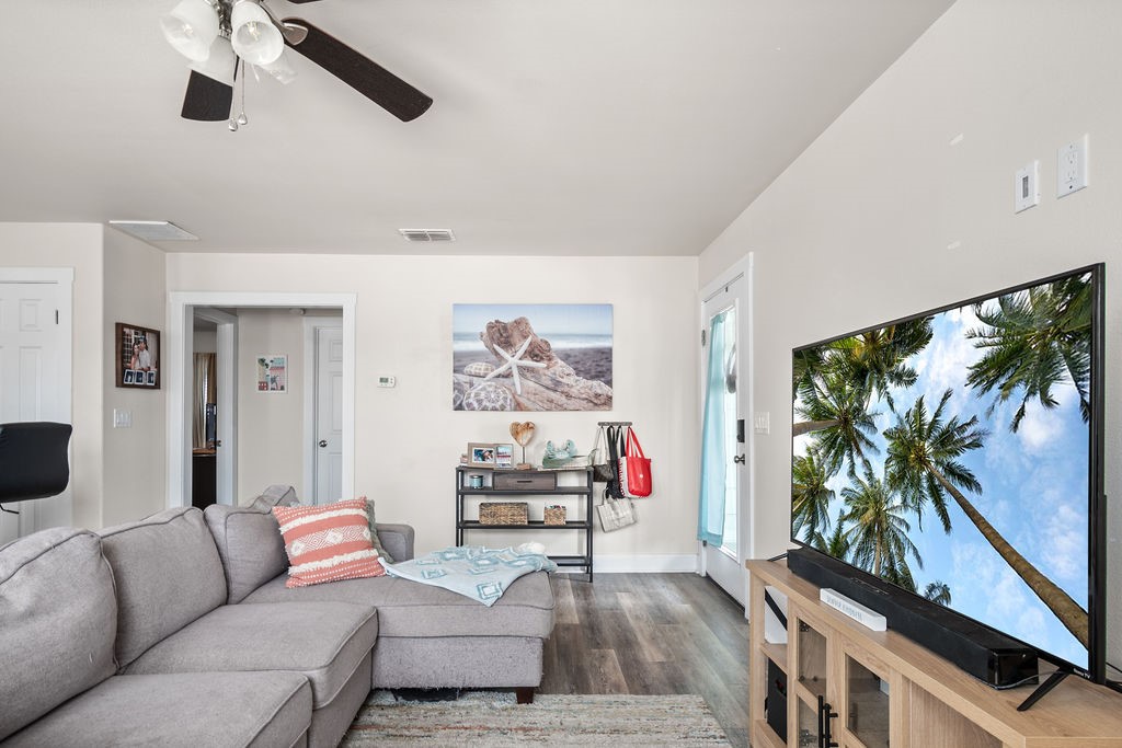 141 W Roberts Avenue Port Aransas TX 78373