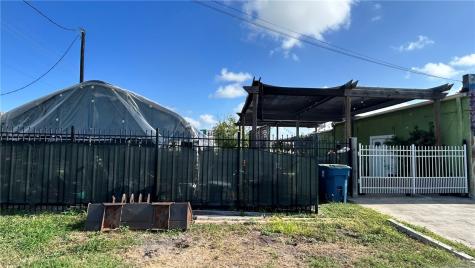 809 Houston Street Portland TX 78374