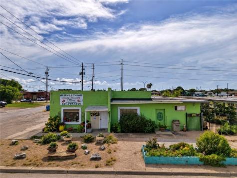 809 Houston Street Portland TX 78374