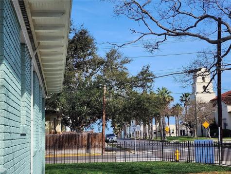 535 S Carancahua Street Corpus Christi TX 78401