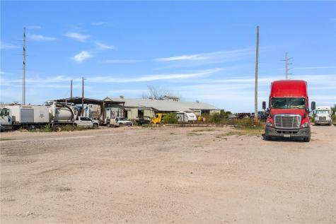 5725 Old Brownsville Drive Corpus Christi TX 78417