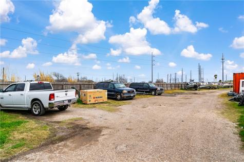5918 S Staples Street Corpus Christi TX 78413