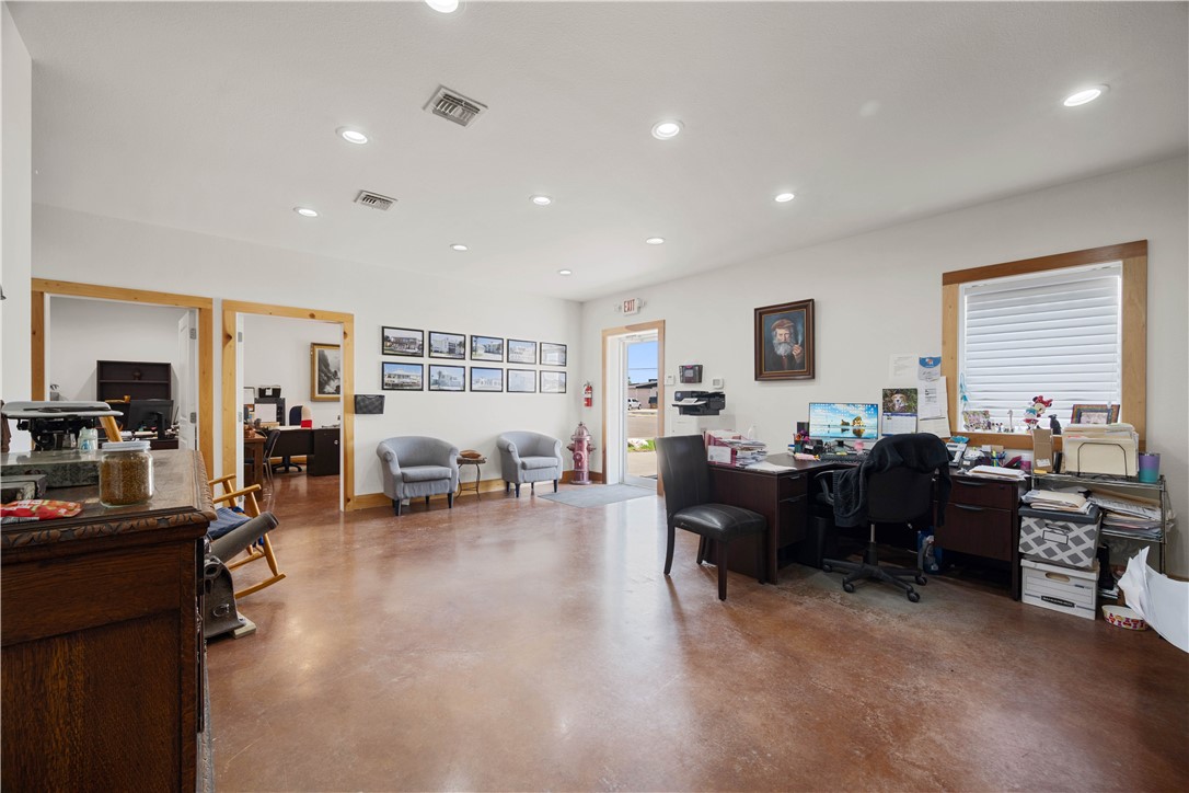 1125 W Market Street Rockport TX 78382