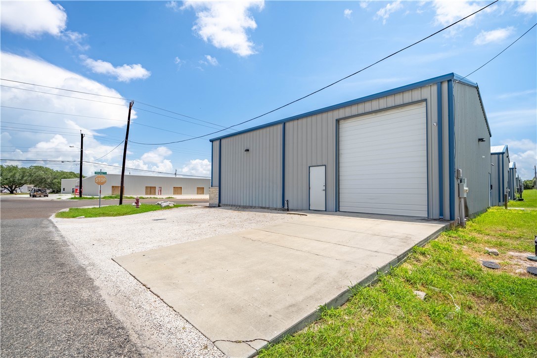 1125 W Market Street Rockport TX 78382