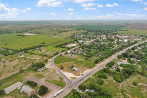 14328 Hwy 72 & Fm 673 Beeville TX 78145