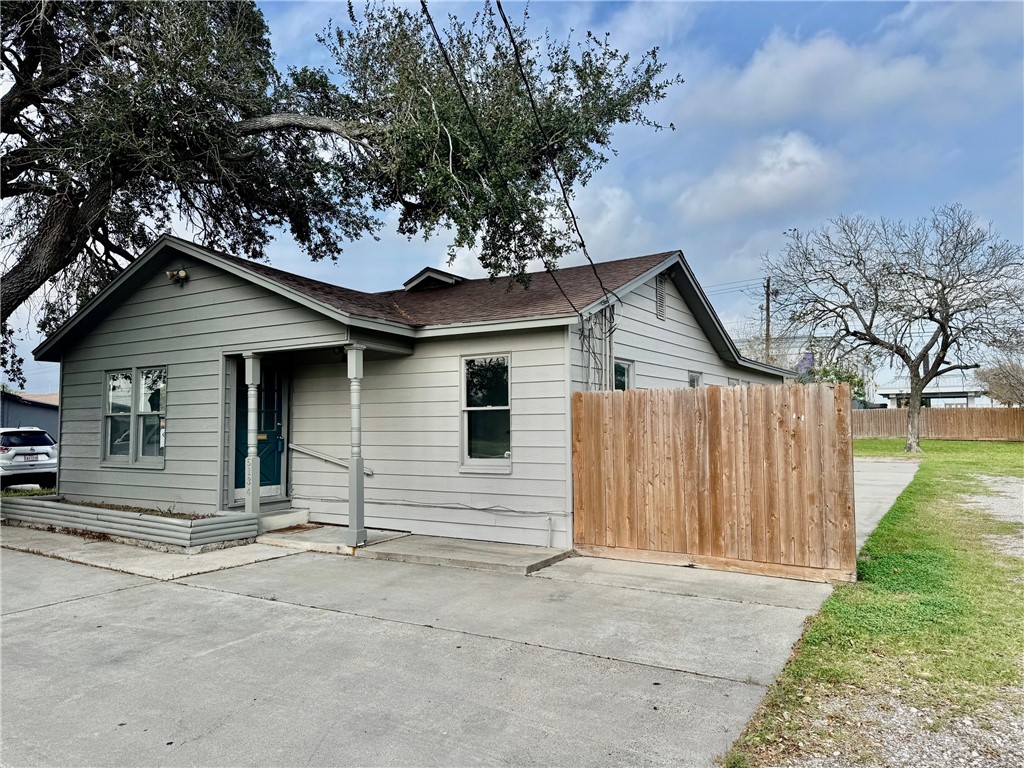 5134 Williams Drive Corpus Christi TX 78411