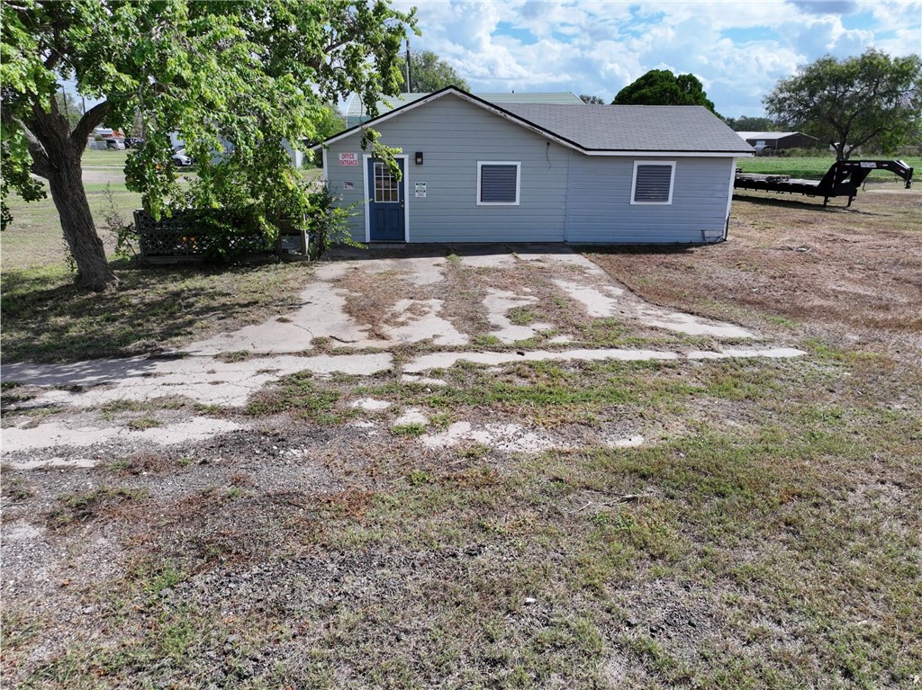 2737 Rand Morgan Corpus Christi TX 78410