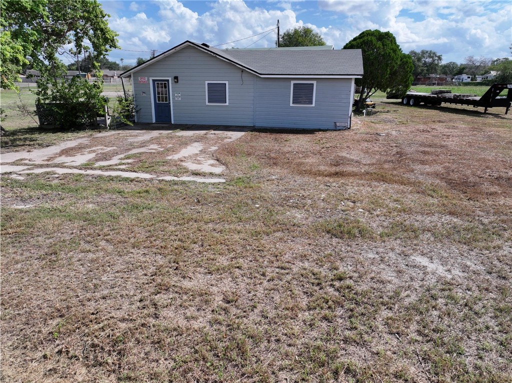 2737 Rand Morgan Corpus Christi TX 78410