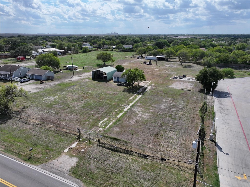 2737 Rand Morgan Corpus Christi TX 78410