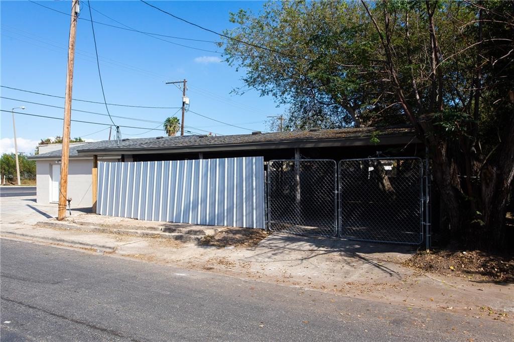 3013 Agnes Street Corpus Christi TX 78405