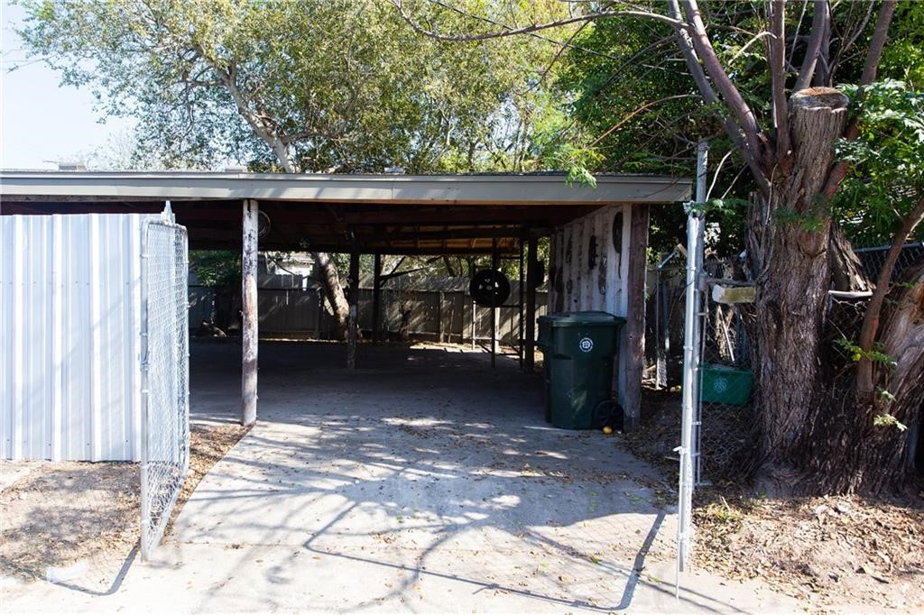 3013 Agnes Street Corpus Christi TX 78405