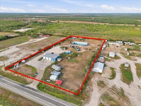 3128 Highway 281 George West TX 78022