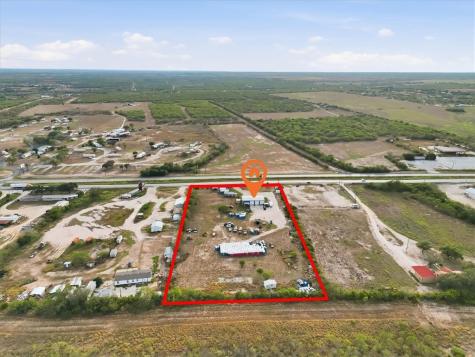 3128 Highway 281 George West TX 78022