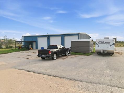 3128 Highway 281 George West TX 78022