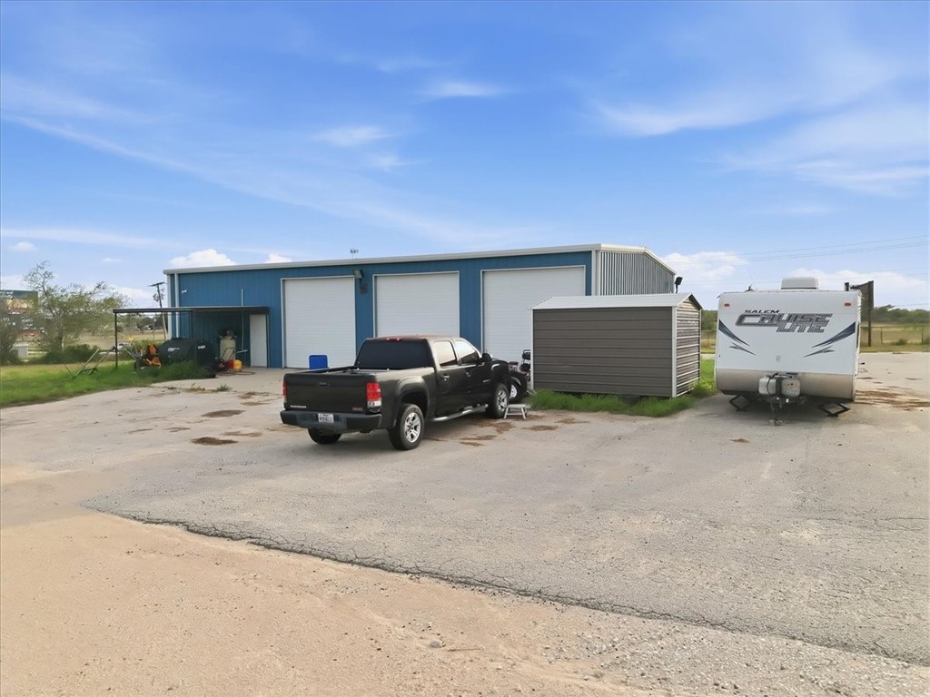 3128 Highway 281 George West TX 78022